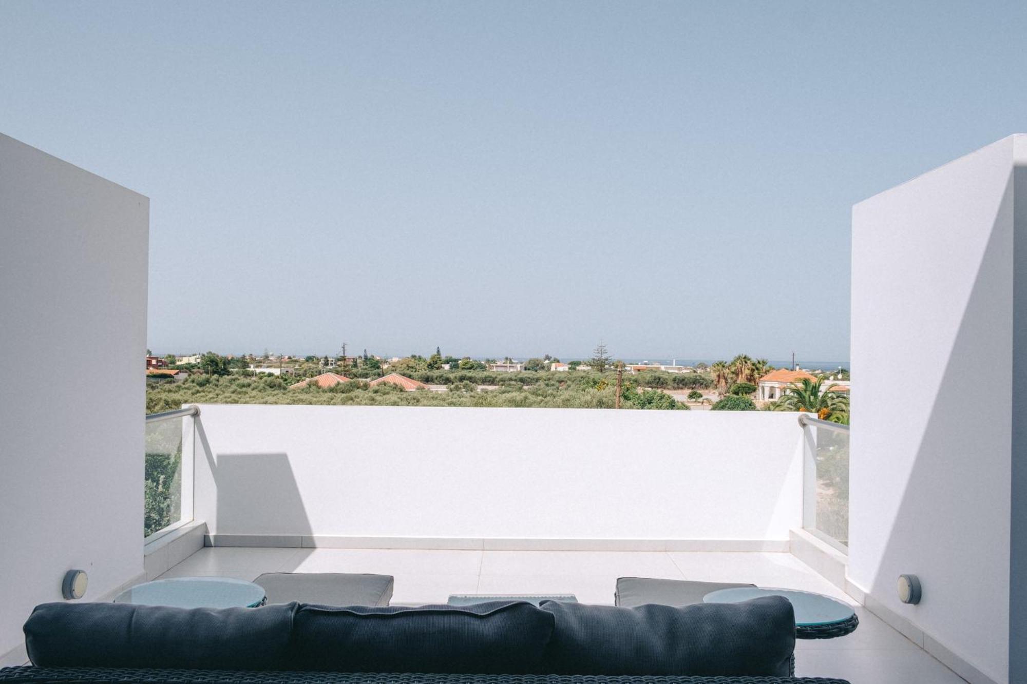 Helios A Modern Large Villa With Private Pool Set In A Quiet Location Stavros  Exterior photo